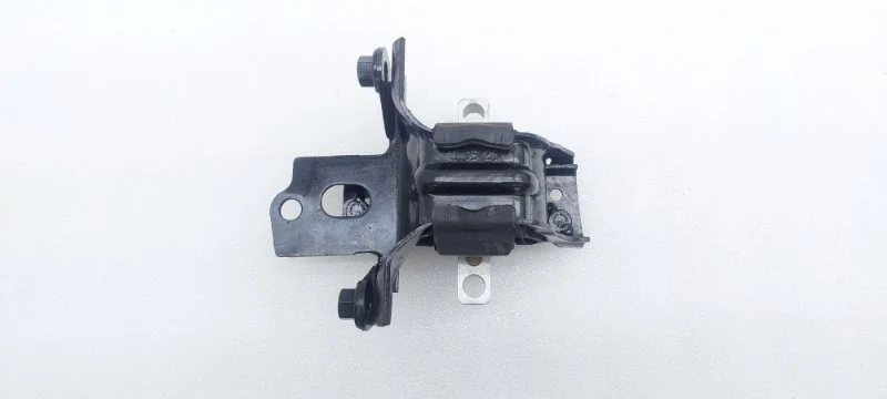 Опора кпп Skoda Rapid 2021 NK6