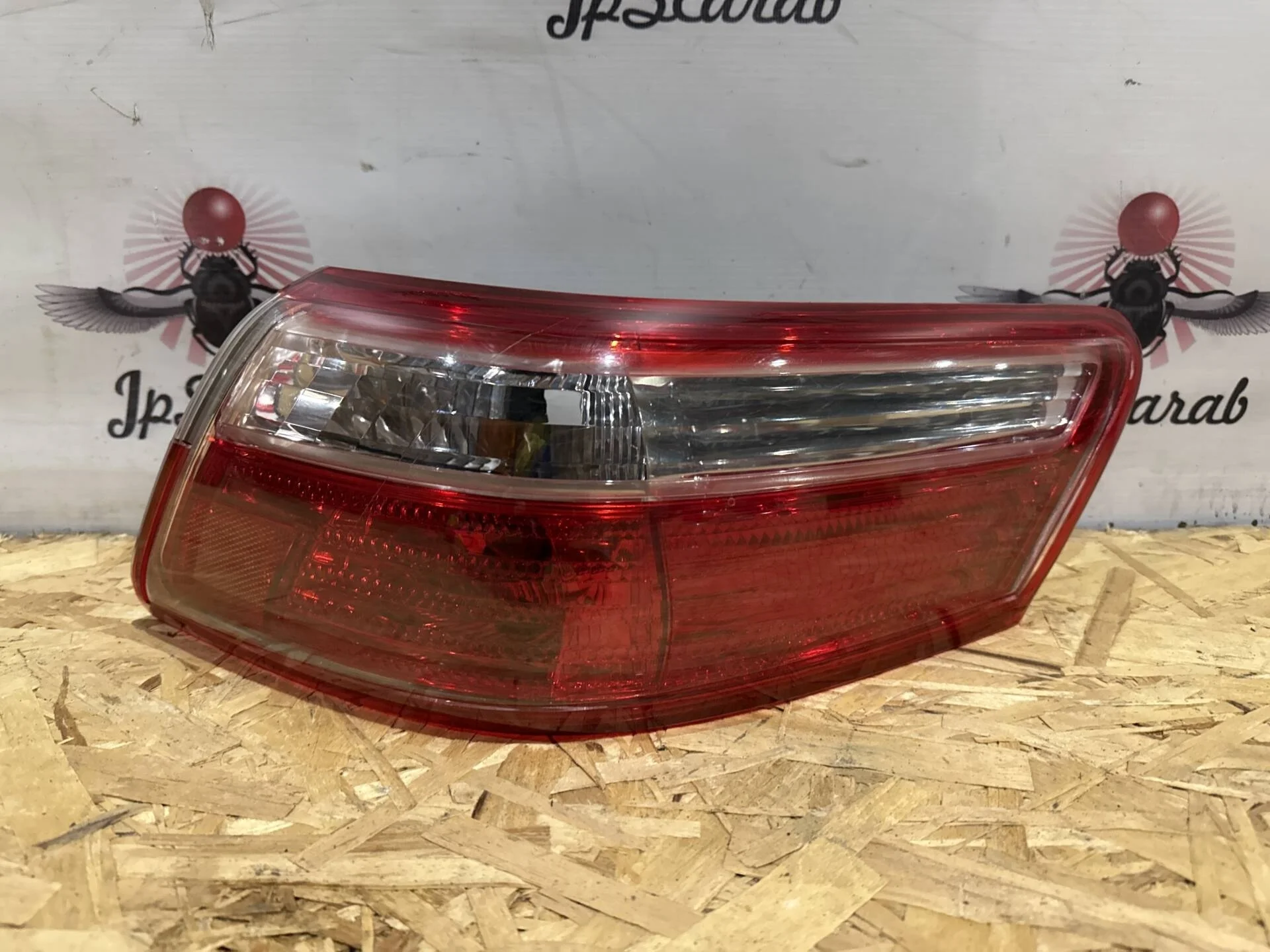 Фонарь задний правый Toyota Camry ACV40, GSV40