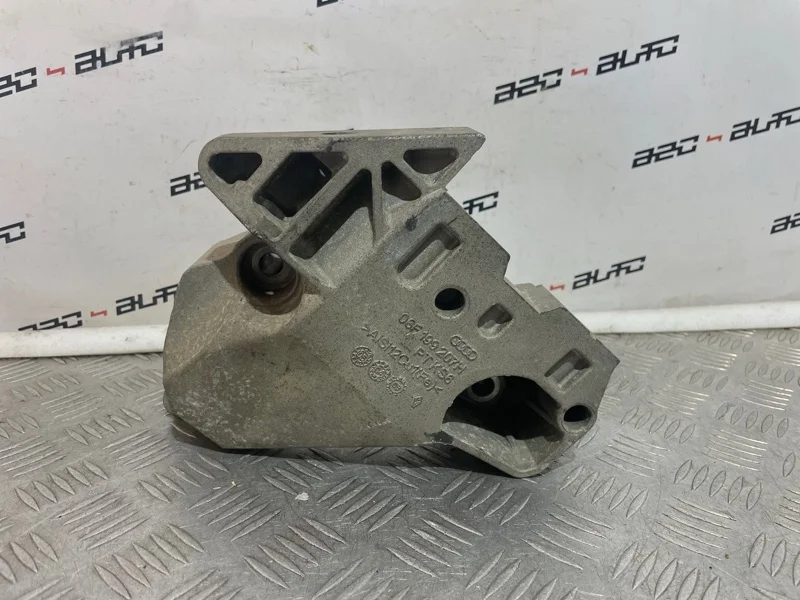 Кронштейн опоры двигателя Volkswagen Golf Plus 2006 06F199207H 1 2.0, правый