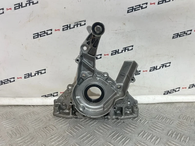 Передняя крышка двигателя Volkswagen Golf Plus 2006 06D103153 1 2.0
