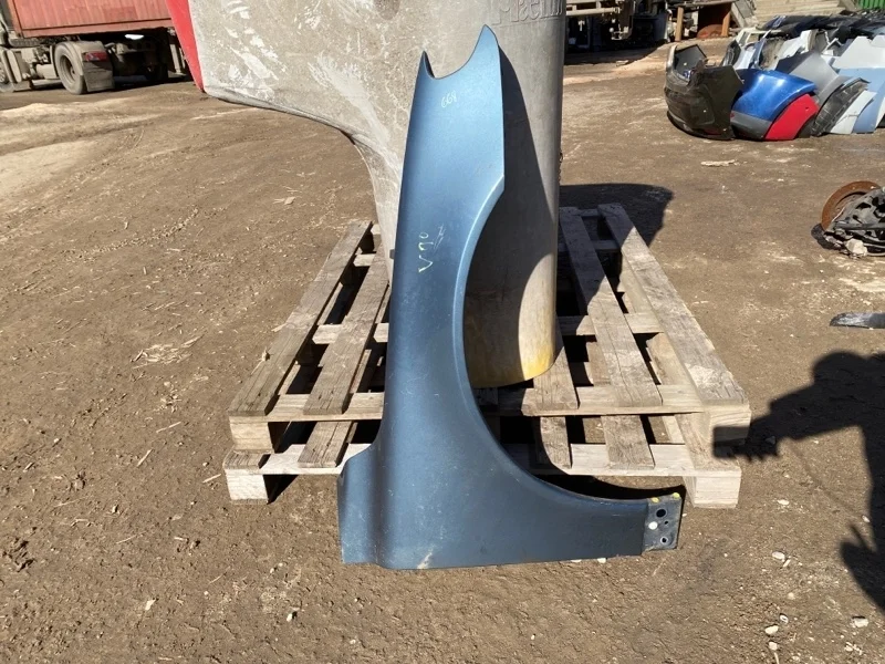 Крыло Volvo V70 31294001 3, переднее правое