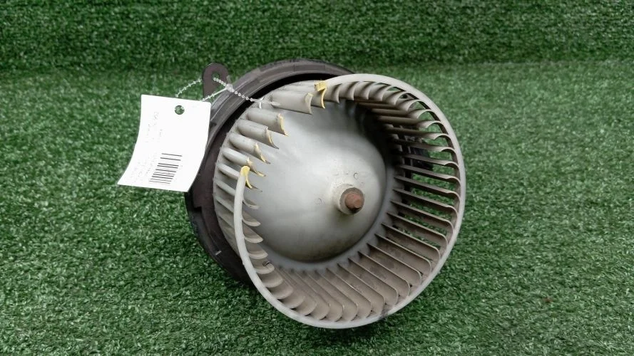 мотор печки Mercedes-Benz 651924,272988,651912,276952 W212,A207,X204,C218 Mercedes-Benz E-Class,Glk-Class,Cls-Class 651924,272988,651912,276952 W212,A207,X204,C218 9409653,V7771001,A2128200708