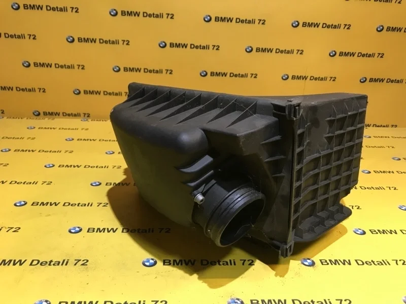 Корпус воздушного фильтра Bmw 7 2006 13717541063 E65 N62B48, правый