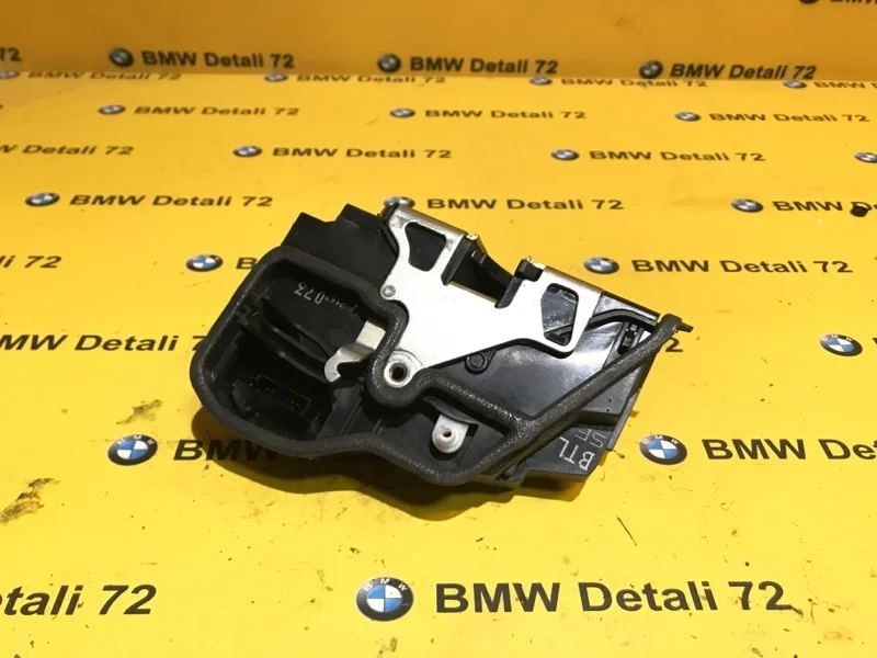 Замок боковой двери Bmw 5 2006 51217202145 E60 N52B30, передний левый