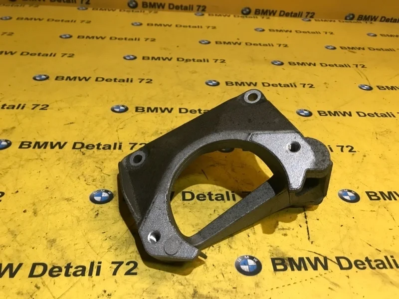 Кронштейн двигателя Bmw 5 2006 22116761117 E60 N52B30, передний левый