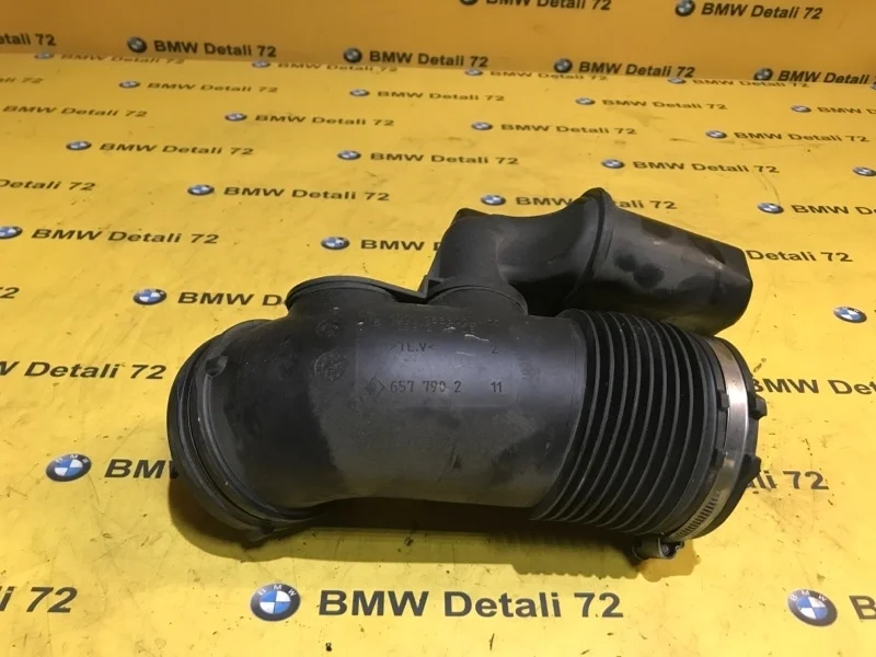 Патрубок воздушного фильтра Bmw 3 2008 13717536004 E90 N52B25