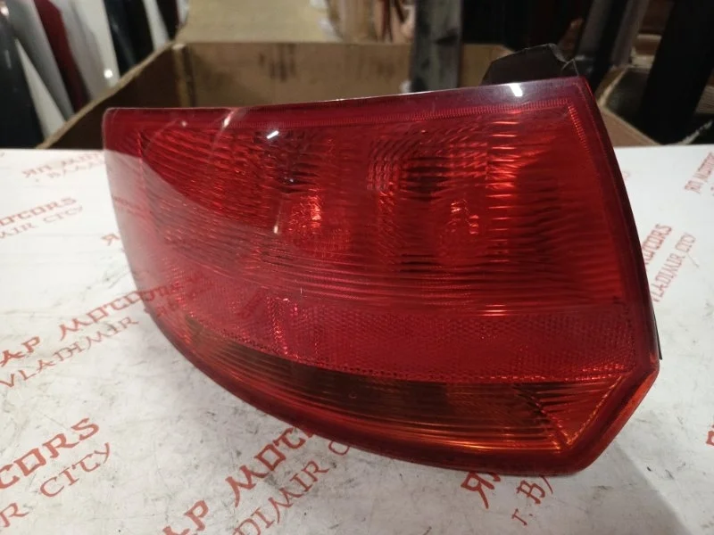 Фонарь задний задний левый Audi A3 8P BSE 1.6 2008