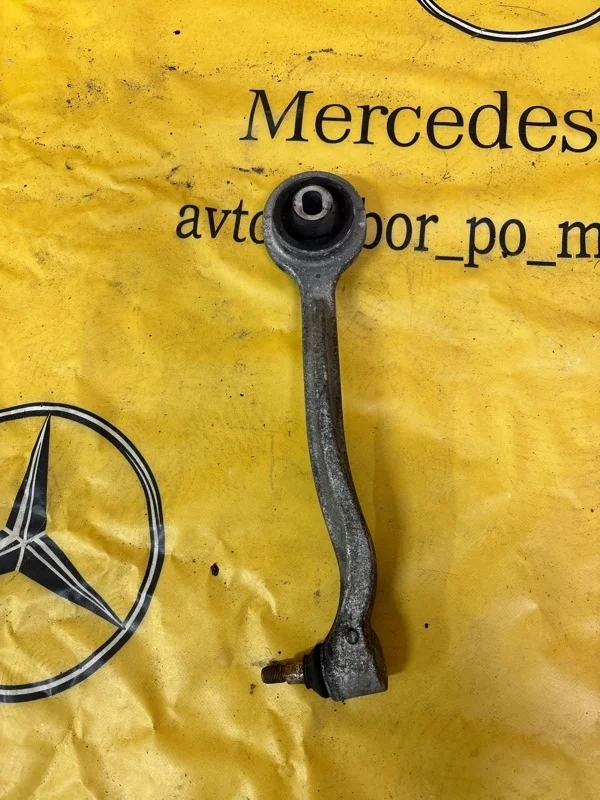 Рычаг подвески нижний Mercedes S-Class 2002 A2203305811 S220 112.944, передний правый