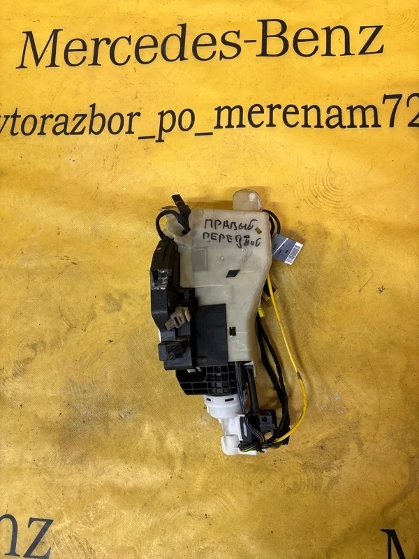 Замок двери Mercedes S-Class 2000 A2207201635 S220 113.960, передний правый