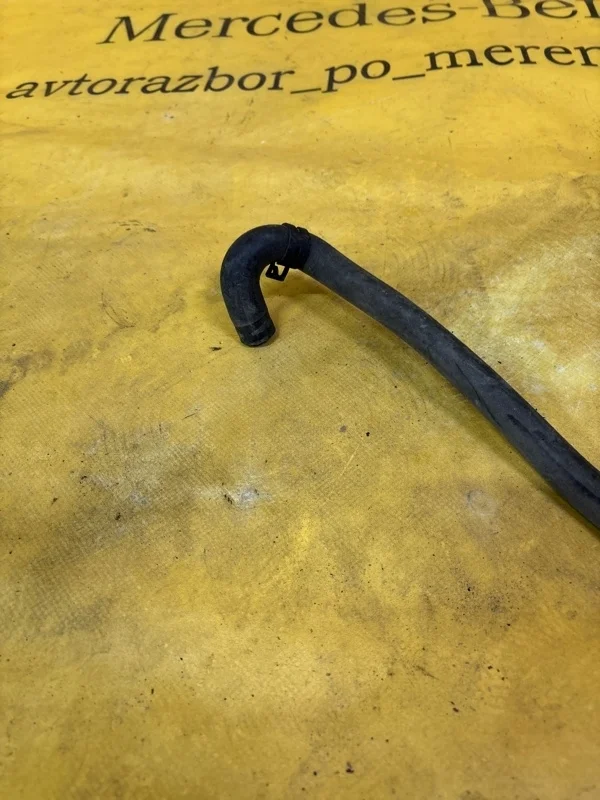 Патрубок системы охлаждения Mercedes S-Class 2000 A2208324794 S220 113.960