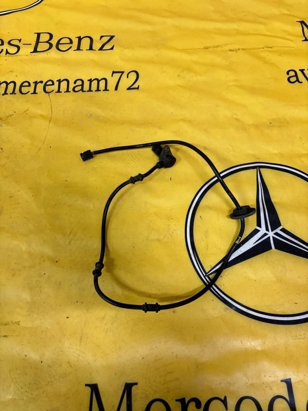 Датчик ABS Mercedes E-Class 2001 A2105400617 E210 112.914, задний левый