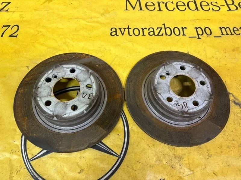 Диск тормозной Mercedes C-Class 2010 A2044231512 C204 272.947, задний