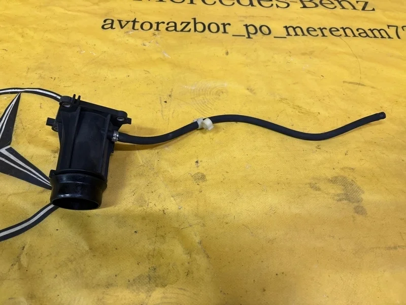 Патрубок впускной системы Mercedes C-Class 2010 A2710900144 C204 271.860