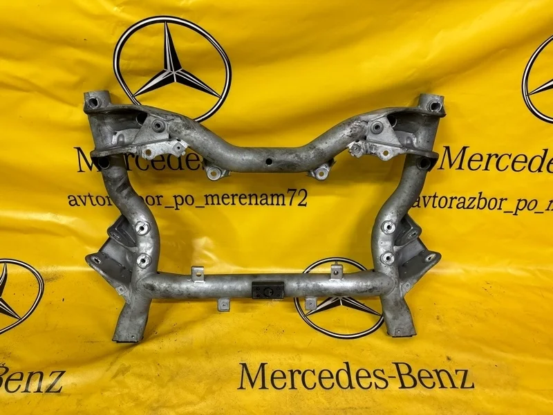 Балка продольная под ДВС Mercedes C-Class 2010 A2046280957 C204 271.860, передняя