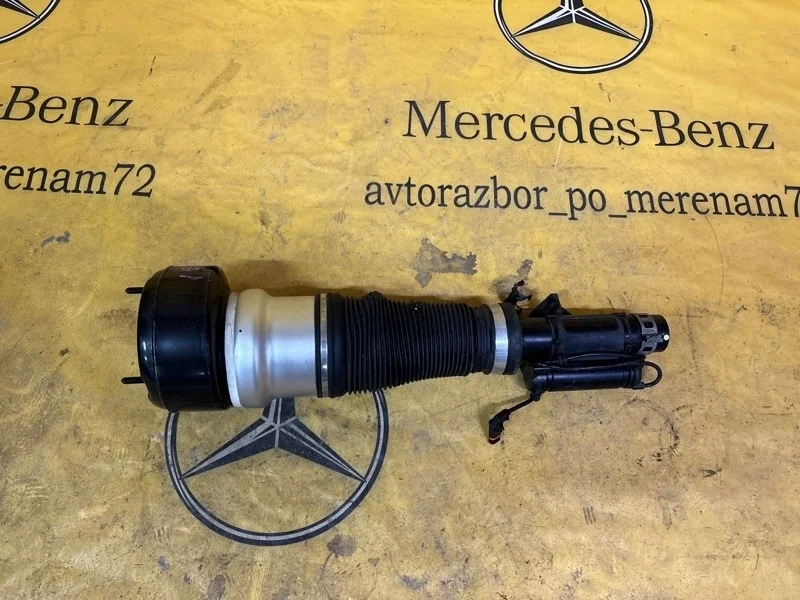 Пневмоамортизатор подвески Mercedes S-Class 2009 A2213209313 S221 272.965, передний правый