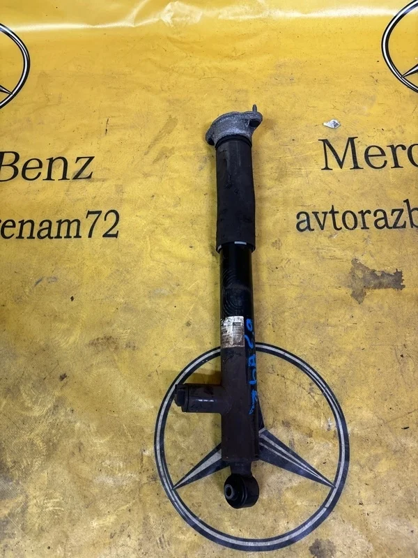 Амортизатор подвески Mercedes C-Class 2010 A2043203030 C204 272.947, задний правый