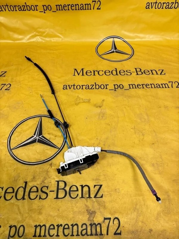 Замок двери Mercedes E-Class 2009 A2047301835 E212 272.980, задний правый