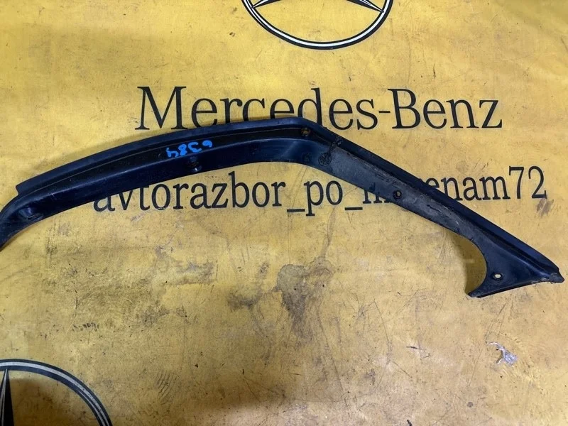 Водосток Mercedes C-Class 2010 A2046931633 C204 272.947, задний правый