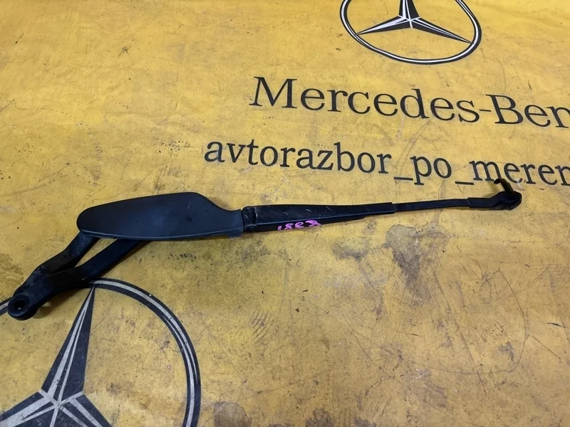 Щеткодержатель Mercedes S-Class 2009 A2218200444 S221 272.965, передний