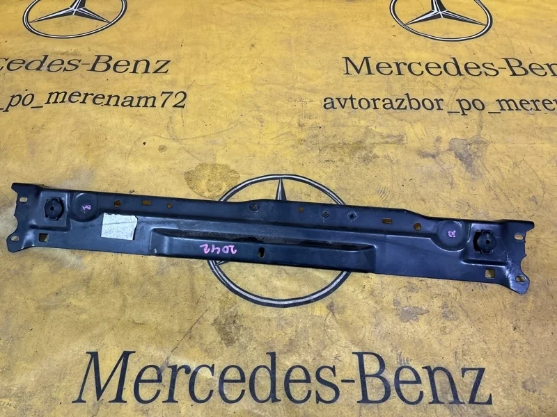 Рамка радиатора Mercedes C-Class 2010 A2046200072 C204 271.860, передняя