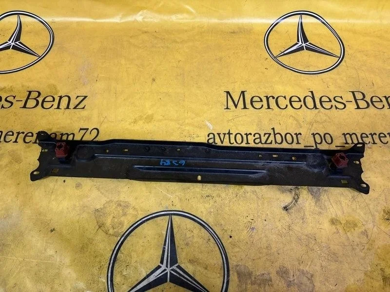 Рамка радиатора Mercedes C-Class 2010 A2046200072 C204 272.947