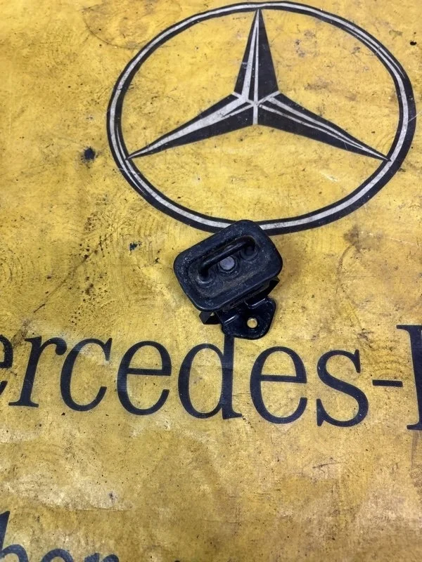 Замок капота Mercedes S-Class 2009 A2218800260 S221 272.965