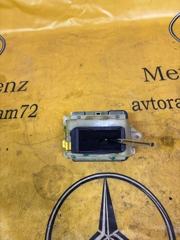 Селектор АКПП Mercedes C-Class 2010 A2042677624 C204 272.947