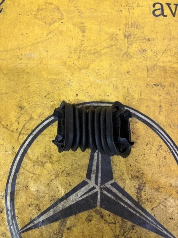 Гофра проводки двери Mercedes S-Class 2009 A2218210197 S221 272.965, передняя левая