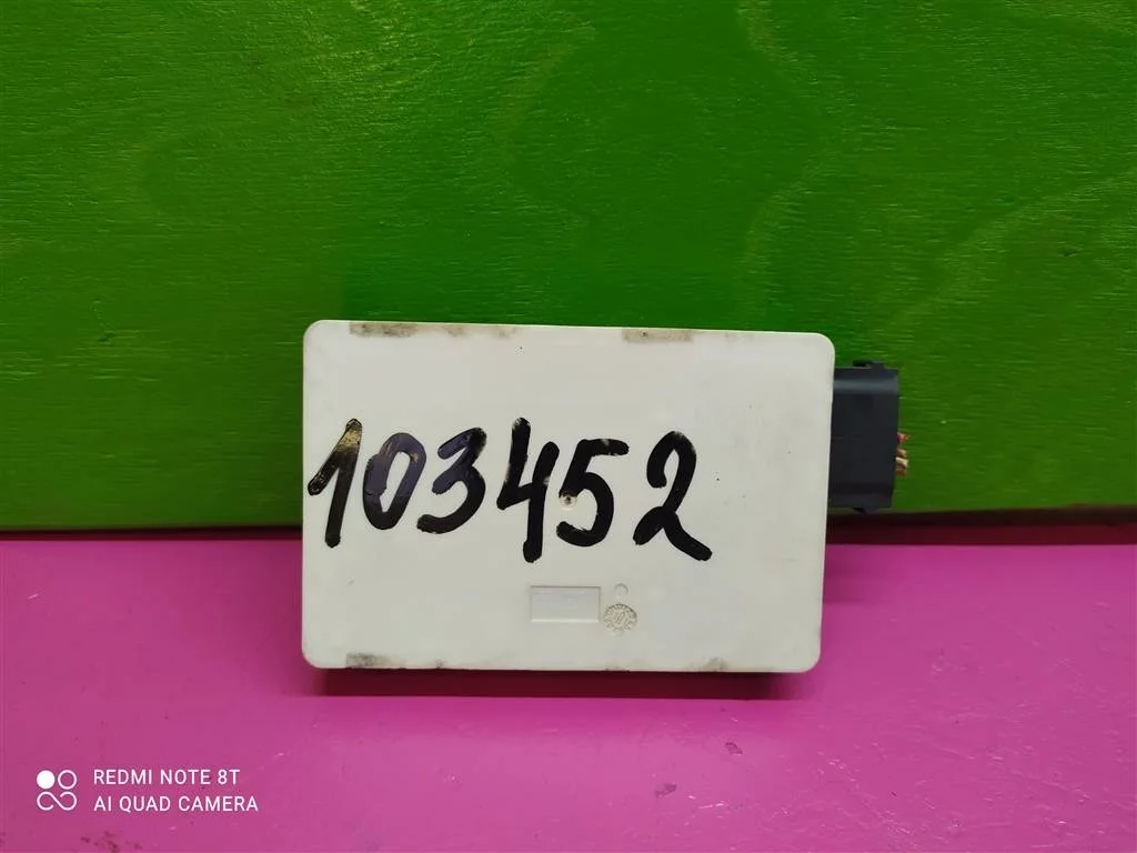 Радарный датчик слепых зон W166 W212 A0009050110