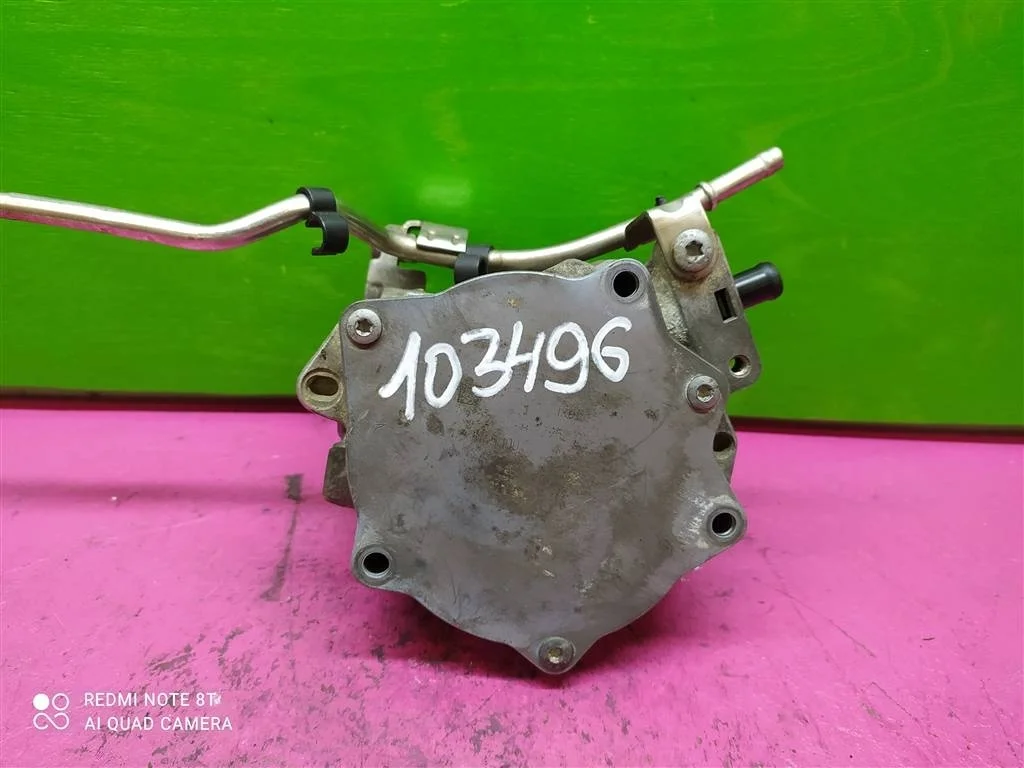 Вакуумный насос Audi VW 2,0 CDN CCZ CFK 06J145100C