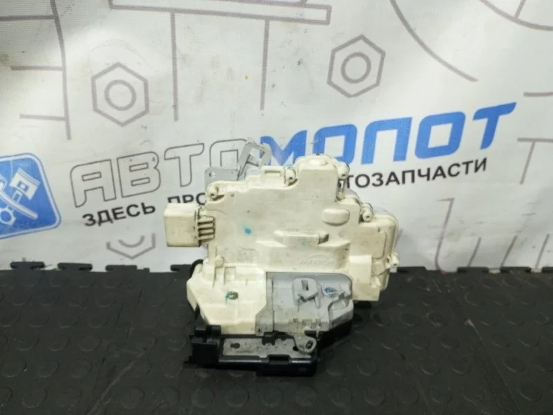 Замок двери задней левой Audi Q7 I 4LB