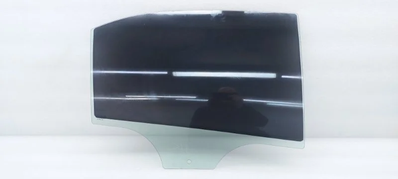 Стекло двери Skoda Rapid 2021 NK6