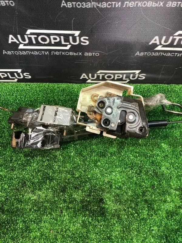 Замок двери Hyundai Sonata 4 2005 8131038001 EF G4JP 2.0, передний левый
