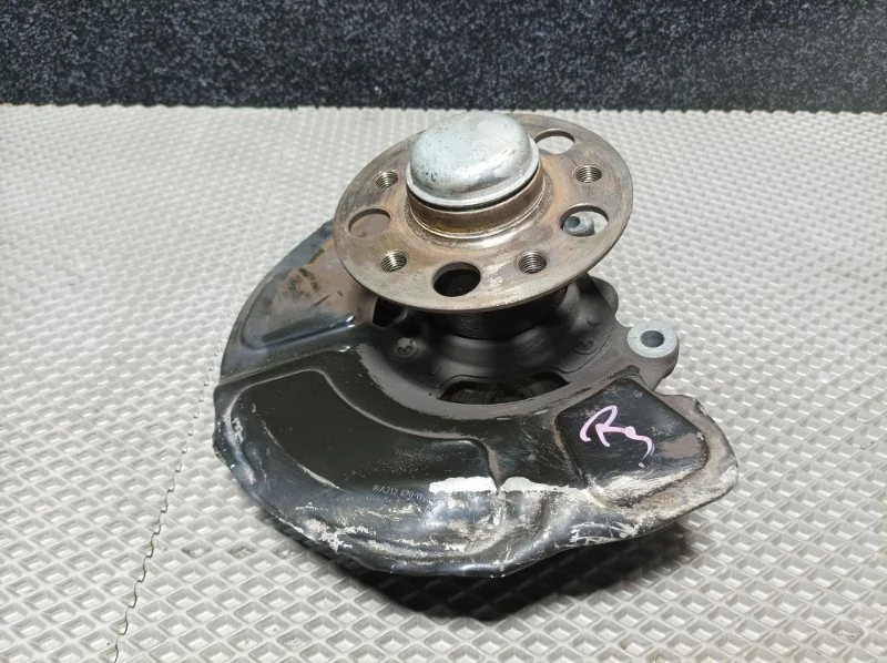 Кулак поворотный Mercedes-Benz E-Klasse 2014 A2123320800 W212 M274.920, передний правый