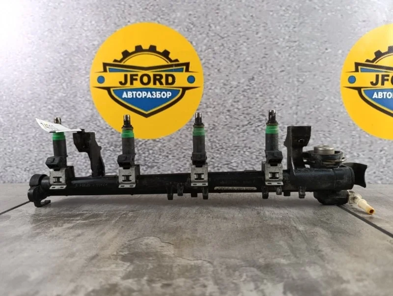 Рампа топливная Ford Focus 2 2009 CB4