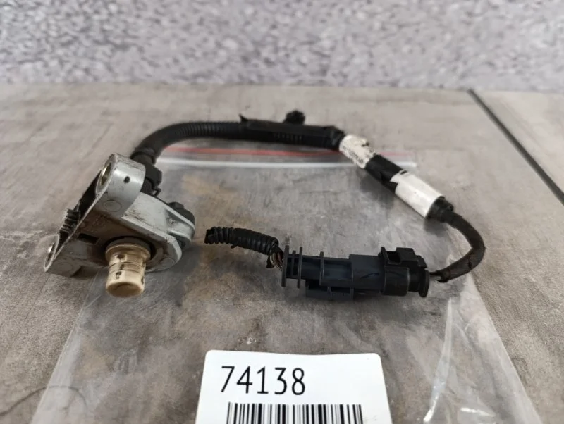 Датчик положения коленвала Volvo S60 2014 Y20