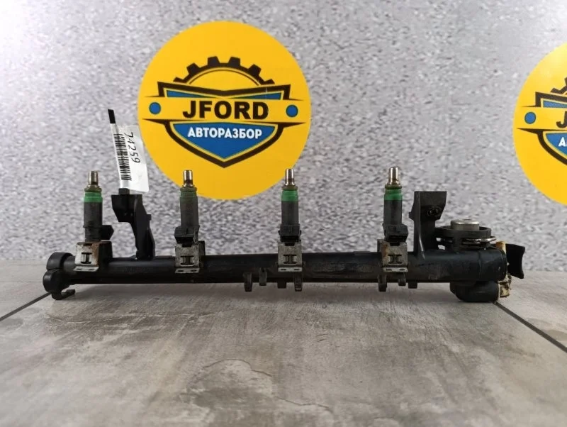 Рампа топливная Ford Focus 2 2009 CB4