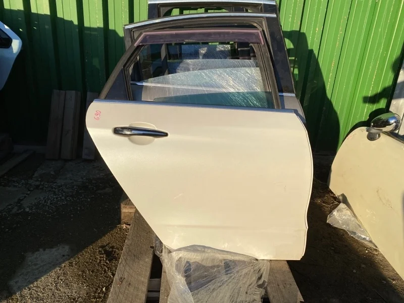 Дверь Citroen C4 2016 9008X2 B7, задняя правая