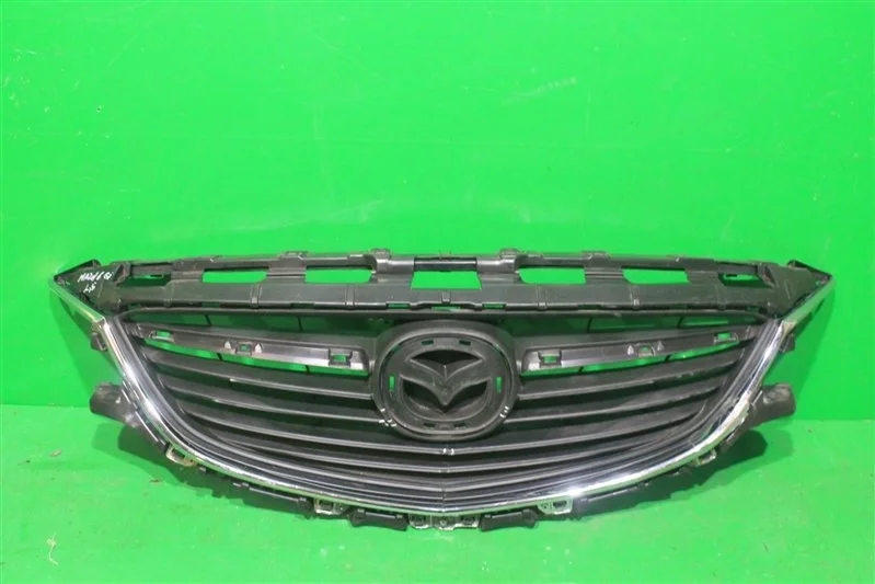 Решетка радиатора MAZDA 6 2012-2018 GJ