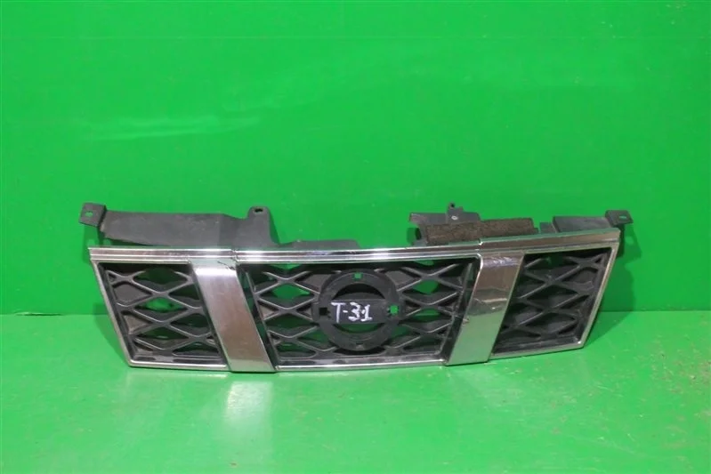 Решетка радиатора NISSAN X-TRAIL 2007-2011 T31