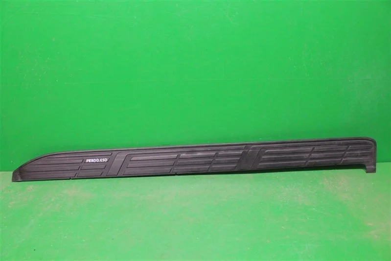 Накладка подножки TOYOTA LAND CRUISER PRADO 2009 150