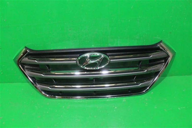 Решетка радиатора HYUNDAI TUCSON 2015-2018 3