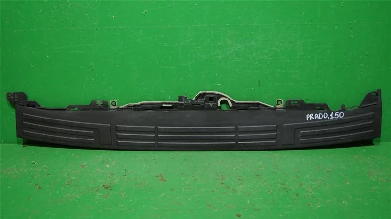 Накладка бампера верхняя TOYOTA LAND CRUISER PRADO 2009-нв 150