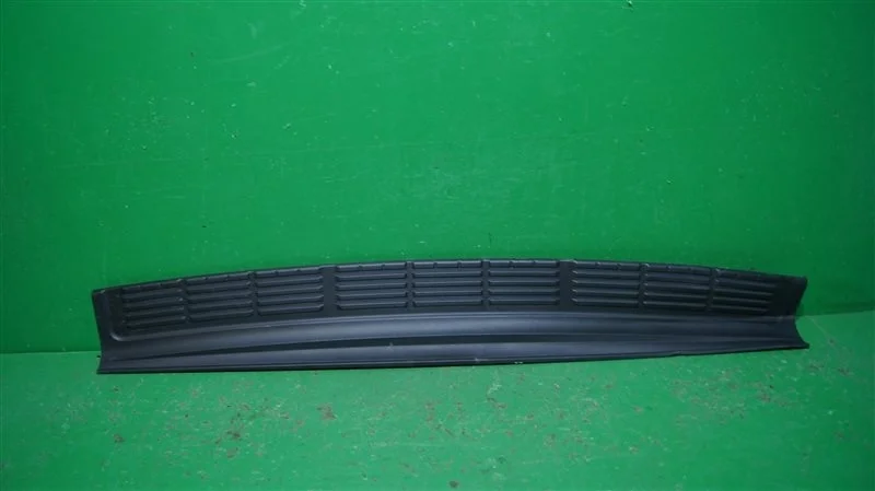 Накладка бампера TOYOTA LAND CRUISER 2007-2021