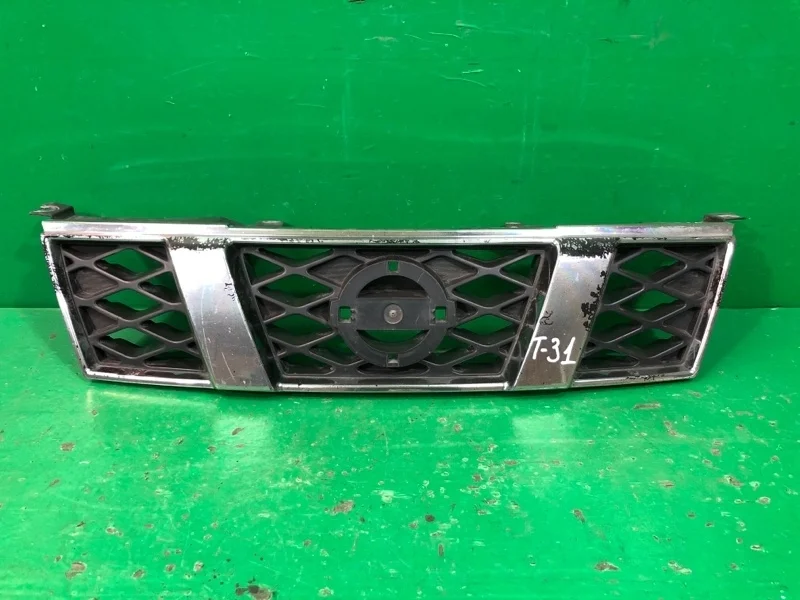 Решетка радиатора NISSAN X-TRAIL 2007-2011 T31