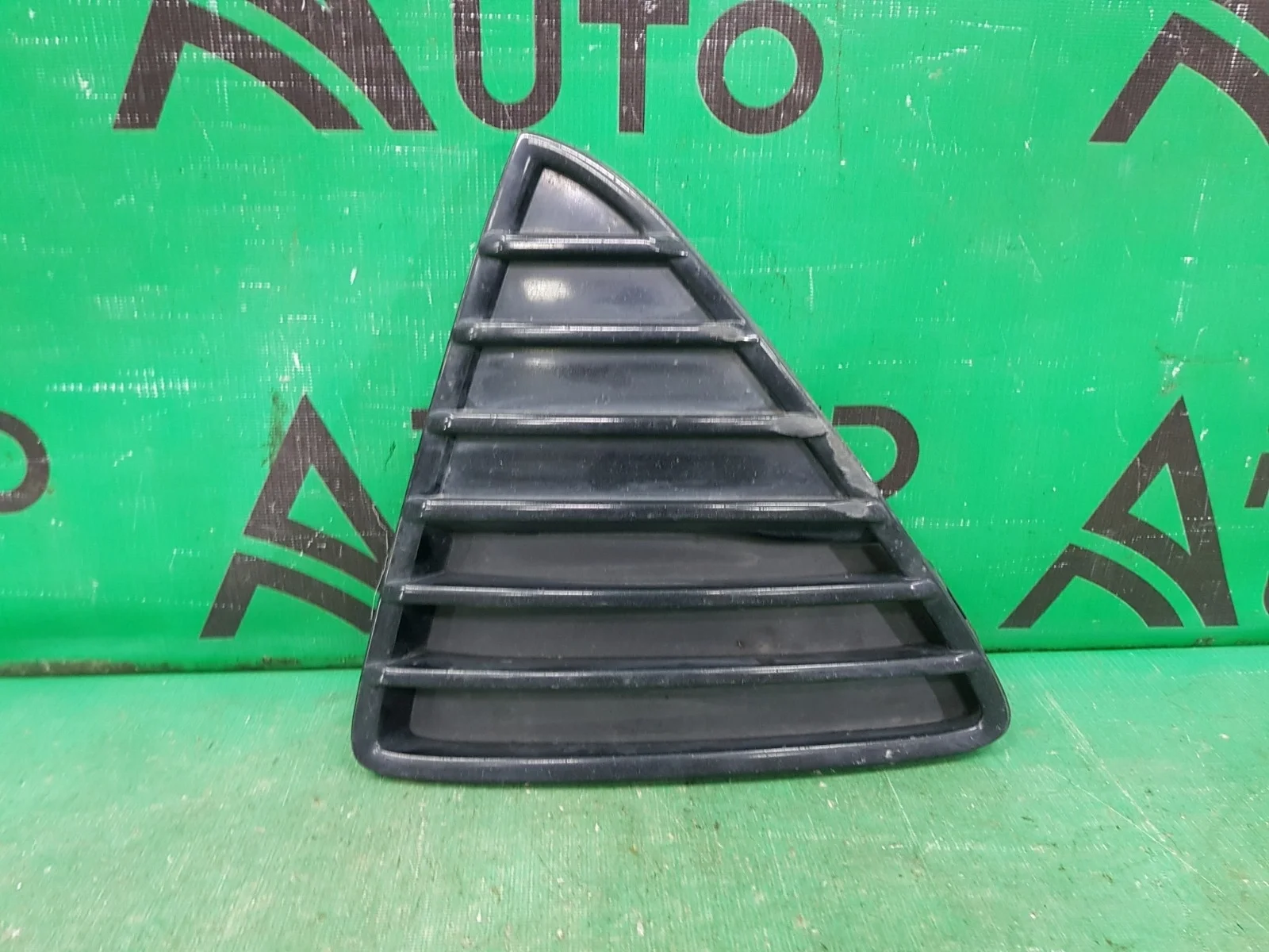 Решетка бампера FORD FOCUS 2011-2015 3