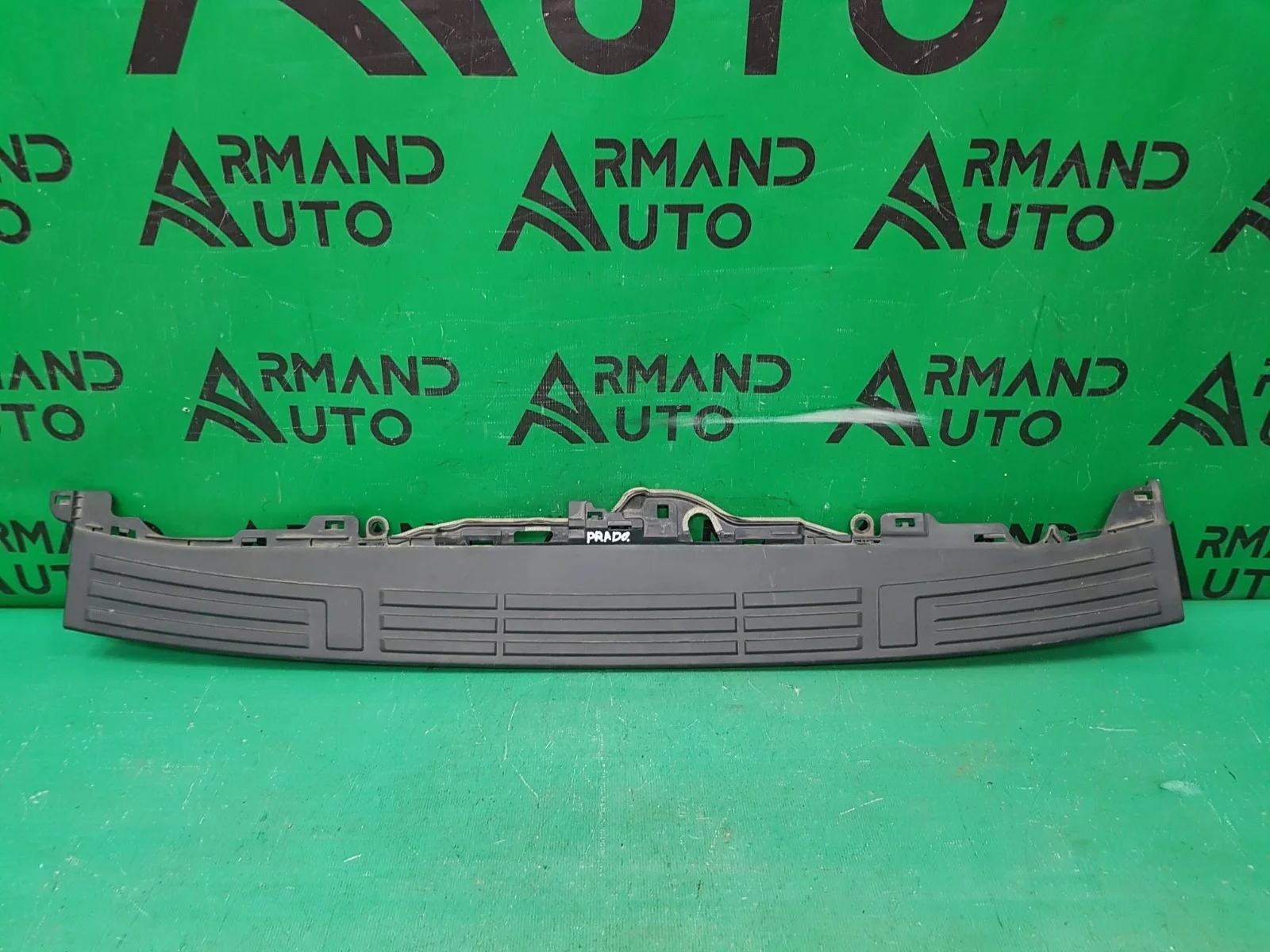Накладка бампера верхняя TOYOTA LAND CRUISER PRADO 2009-нв 150