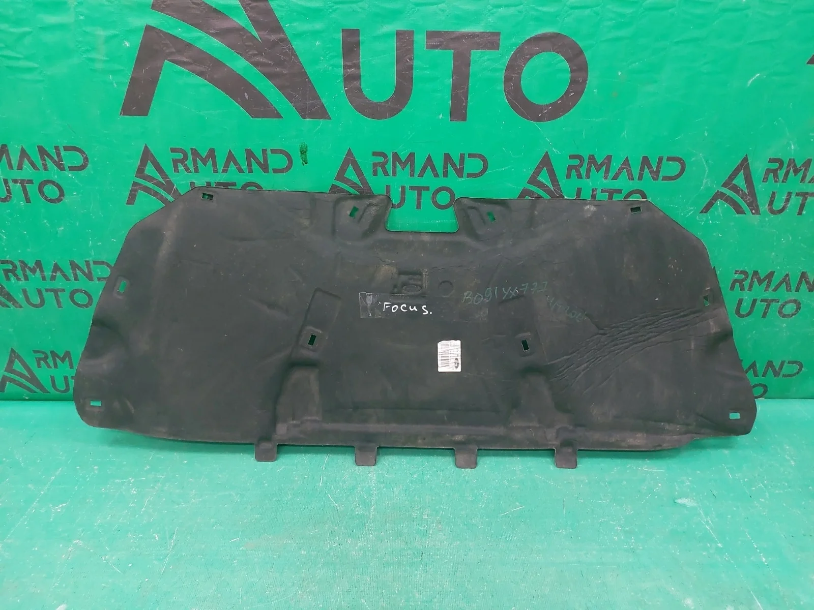 Шумоизоляция капота FORD FOCUS 2011-2019 3