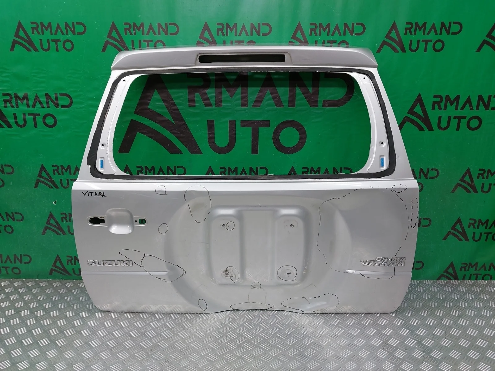 Дверь багажника SUZUKI GRAND VITARA 2005-2015 JT