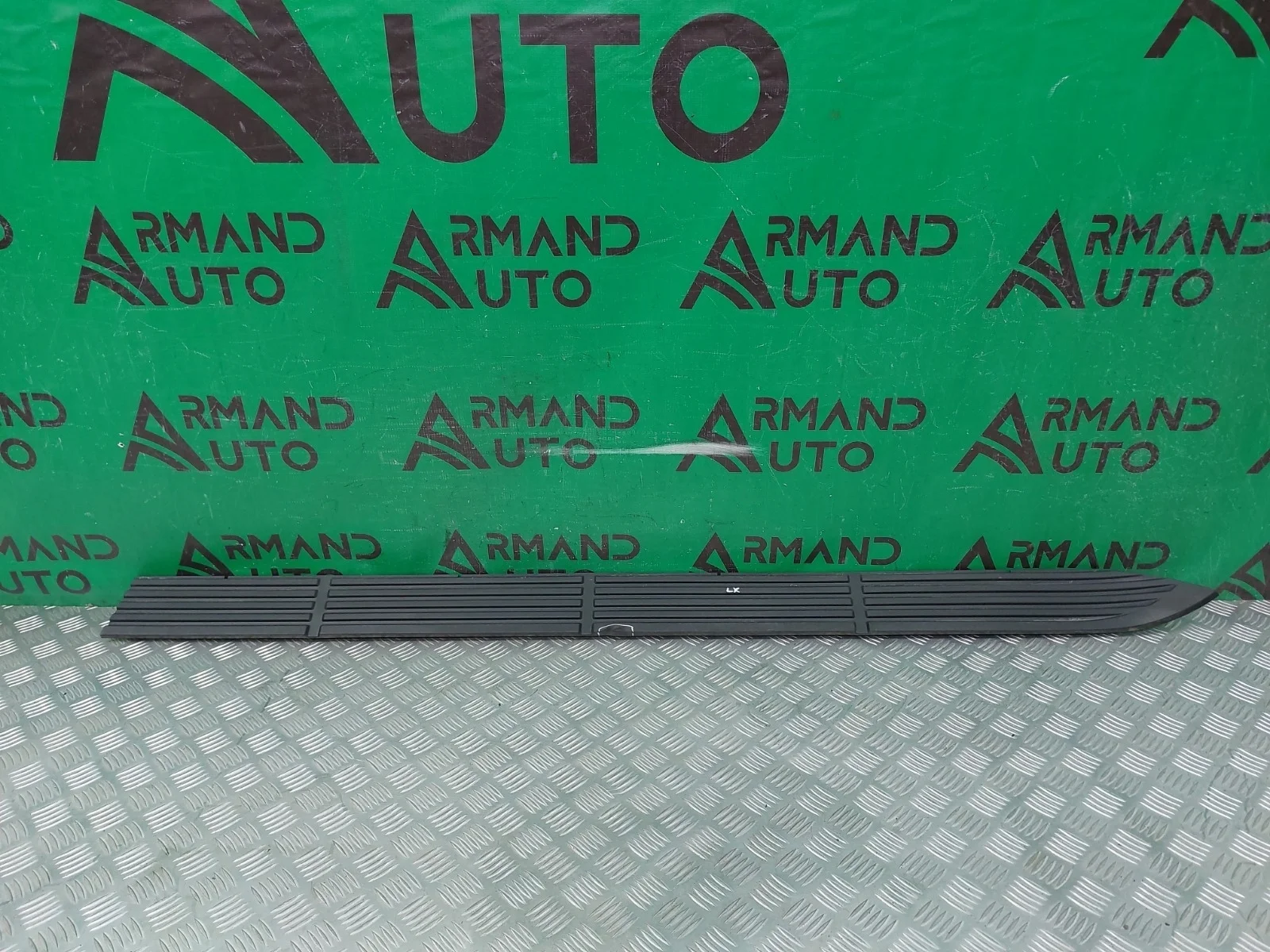 Накладка подножки TOYOTA Land Cruiser 2012-2021 200